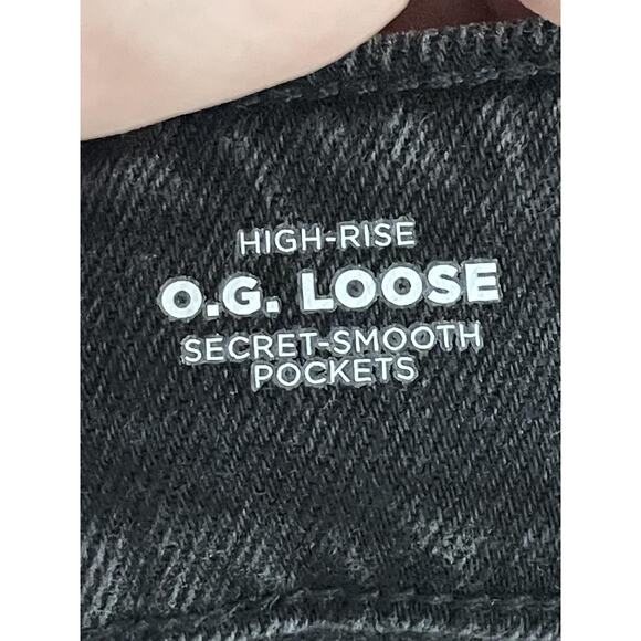 Old Navy Black Straight Leg Jeans - Picture 11 of 13